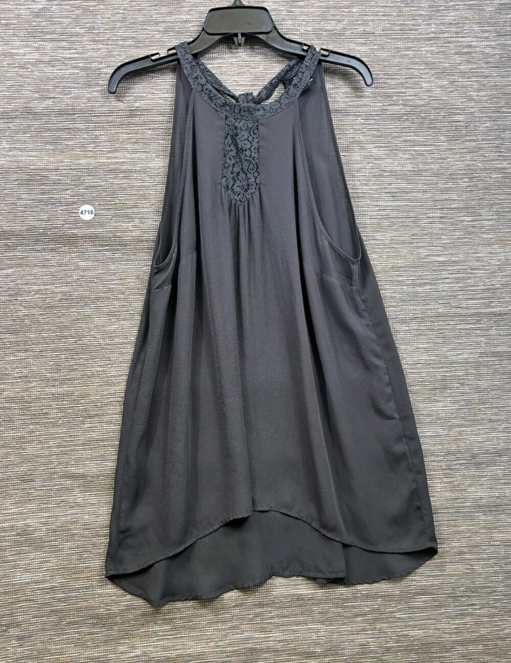 Torrid Georgette Charcoal Grey Lace Trim Tunic Top Womens Size 1X Sleeveless